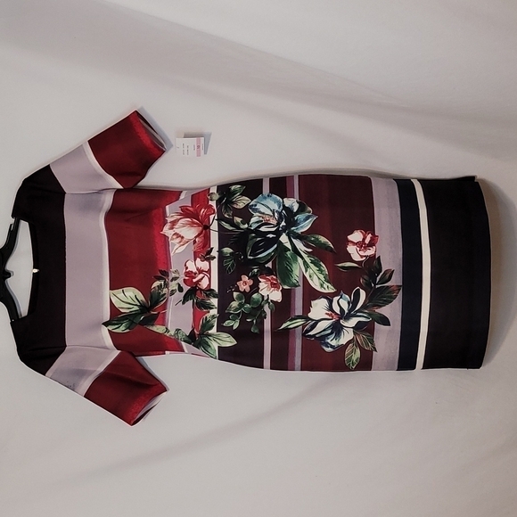 𝅺Gaby Skye Women's Scuba Floral Dress - Picture 10 of 15